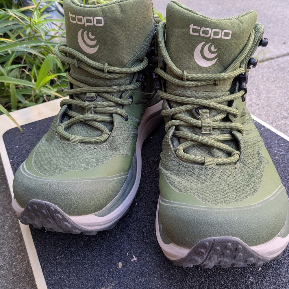 Topo Women's Athletic Shoes - Green